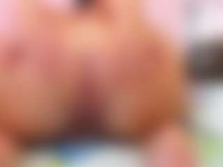 Live cam show with Squirt Angel - Bedroom on Gym Cam Girls
