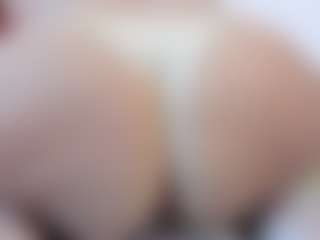 Live cam show with Squirt Angel - Fingers on Camsoda
