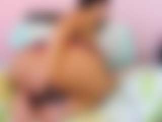 Live cam show with Squirt Angel - Amateur Curvy on Mixed Magazine Live
