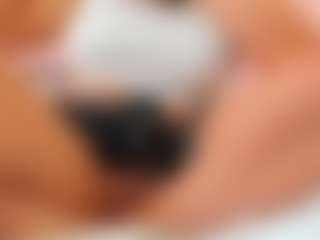 Live cam show with Squirt Angel - Fuck Machine on Cam Slut