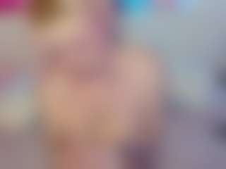 Live cam show with squeezypeach - Toys on live18s.com