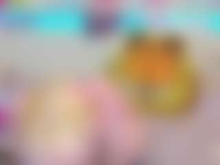 Live cam show with squeezypeach - Joi on Camsoda