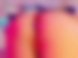 squeezypeach's Live Sex Cam Show