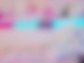 Live cam show with squeezypeach - Fingers on Stripli.com