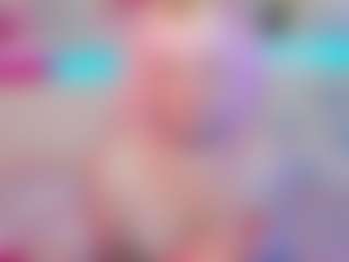 Live cam show with squeezypeach - Fingers on SpankPalCams