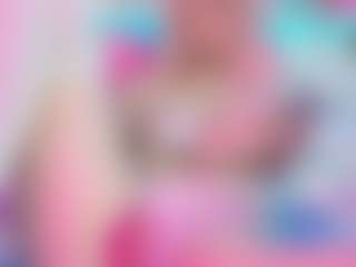Live cam show with squeezypeach - Baby on Camsoda