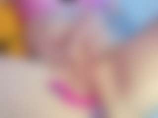 squeezypeach's Live Sex Cam Show