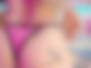 squeezypeach's Live Sex Cam Show