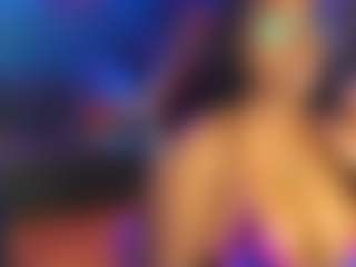 Live cam show with Ms Butterworths - Shaved Pussy on studioflirtlive.com