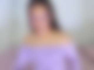 Live cam show with Martina Rossi - Petite on Instabang