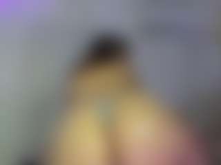 Live cam show with Martina Rossi - Athletic on Camming Site