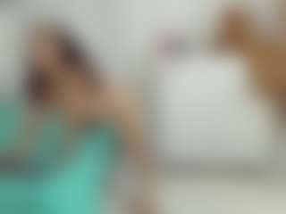 Live cam show with Martina Rossi - Middle Aged on Mixed Magazine Live
