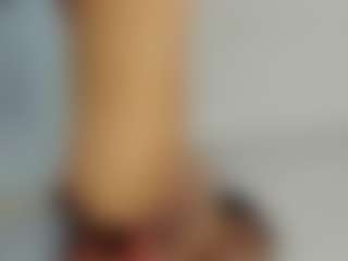 Live cam show with Martina Rossi - Fingering MILF on Camsoda