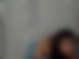Live cam show with Martina Rossi - Petite on Camsoda