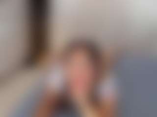 Live cam show with Martina Rossi - Petite on Pornisteam.com