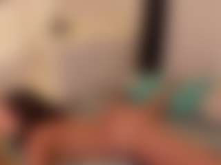 Live cam show with Martina Rossi - Ass Clapping on madthumbs
