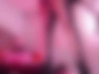 Live cam show with Salome - Massage on Camsoda