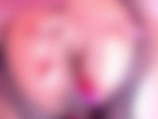 Live cam show with Salome - Ass Bouncing on xDating