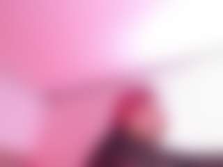 Live cam show with Salome - Shaved Pussy on Fit Hotties