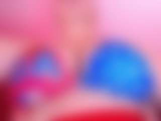 Live cam show with Salome - Tittyfuck on AdultVida.com