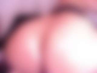 Live cam show with Salome - Strip Curvy on fapnchat