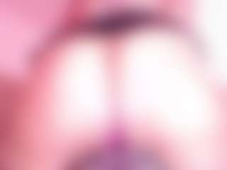 Salome MILF webcam performer live streaming