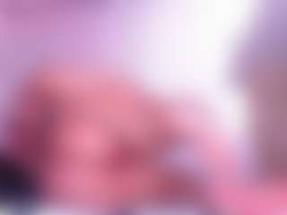 Live cam show with Salome - Strip MILF on AdultVida.com