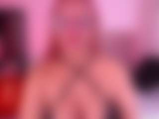 Live cam show with Salome - Fetish MILF on Mixed Magazine Live