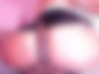 Live cam show with Salome - Oil on Milfs Live