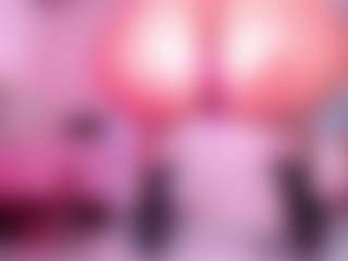 Live cam show with Salome - Public Mature on Soda Cam