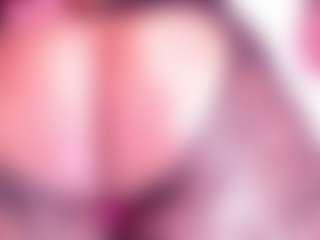 Live cam show with Salome - Public on Camsoda