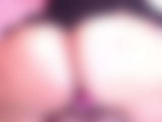 Live cam show with Salome - Flashing on xblisslive.com