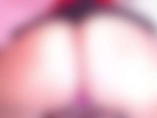 Live cam show with Salome - Lovense Middle Aged on xheatlive.com