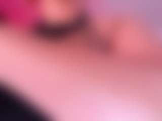 Live cam show with Salome - Public Mature on liverealitysex.com