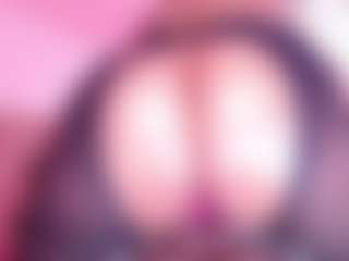 Live cam show with Salome - Big Ass MILF on CamClone