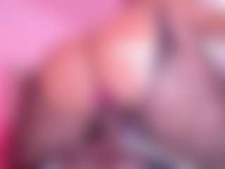 Live cam show with Salome - Oil on Camsoda