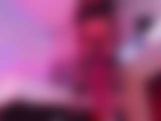 Live cam show with Salome - Full Nudity on Camsoda