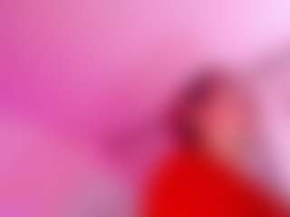 Live cam show with Salome - Public MILF on Milfs Live