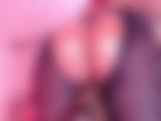 Live cam show with Salome - Middle Aged on SxyPornLive