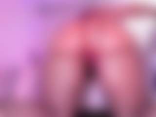 Spettacolo in cam dal vivo con Salome - Fingers su Camsoda