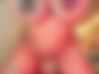 Live cam show with sara-seexy - Nipple Piercings on Camsoda