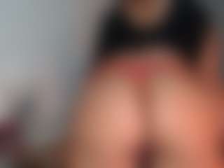 Spettacolo in cam dal vivo con briannalorens - Blonde Hair Amateur su Camsoda