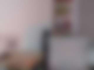 Live cam show with briannalorens - Thong on Streamer API