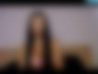 Live cam show with jessielance - Living Room on Camsoda