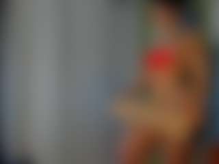 Live cam show with Karlyee - Brown Eyes on xDating