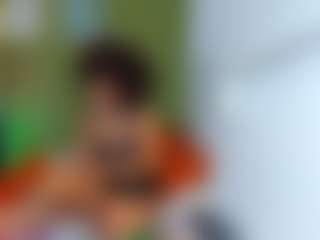Live cam show with Karlyee - Lovense on justonemore.cc