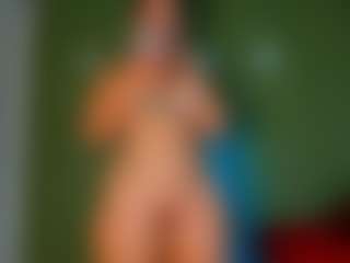 Karlyee's Live Sex Cam Show