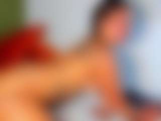 Live cam show with Karlyee - Handjob on livesuperchat.net