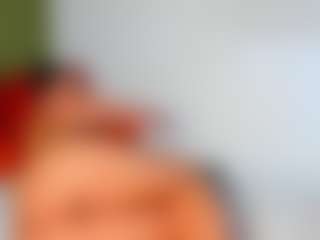 Live cam show with Karlyee - Facial Piercings on Latina Girls