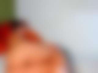 Live cam show with Karlyee - Normal on milfzrlive.com